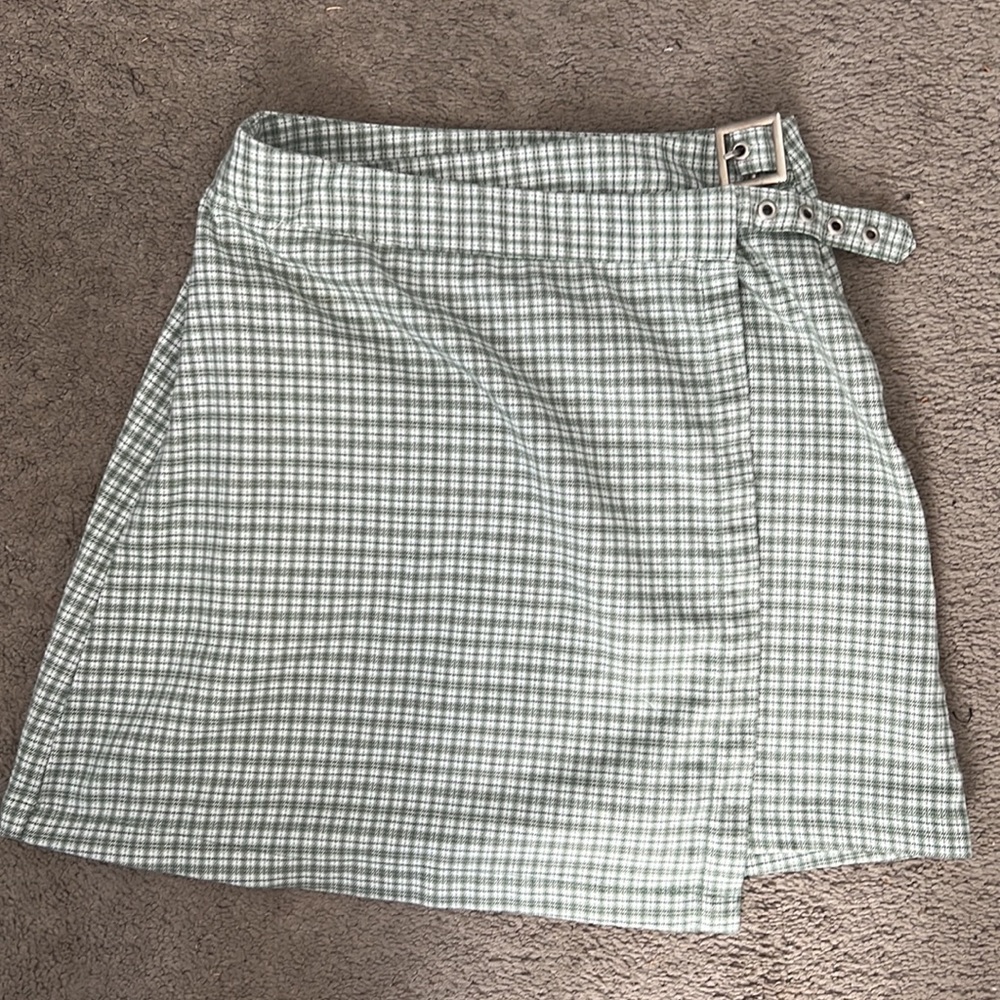 Brandy Melville green plaid skirt